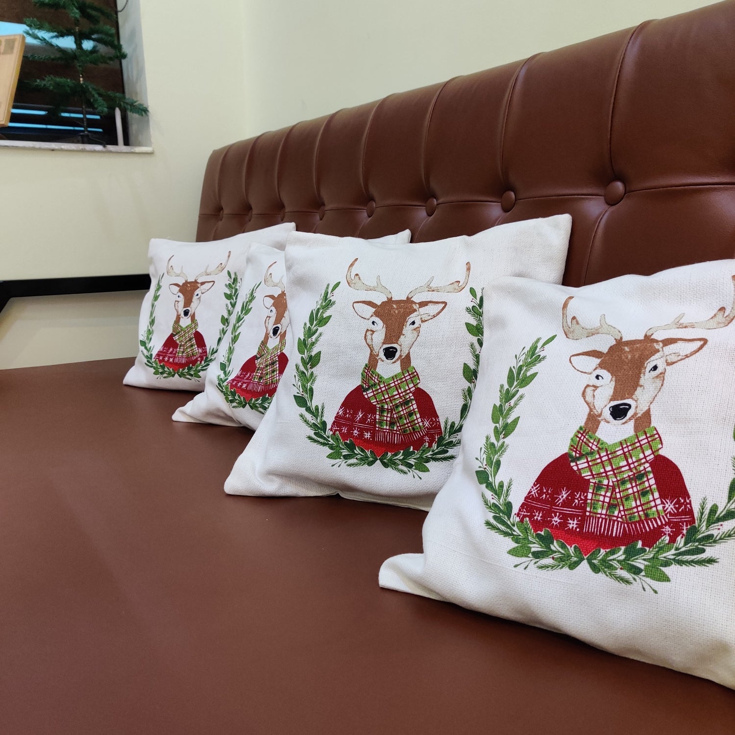 Cushion Cover Set of 4 Dusky Lory