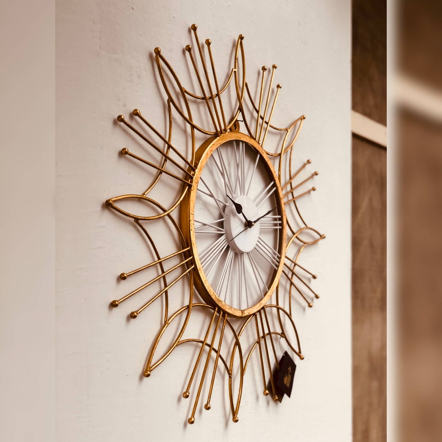 Golden & White Wall Clock | 25 Inch Dusky Lory