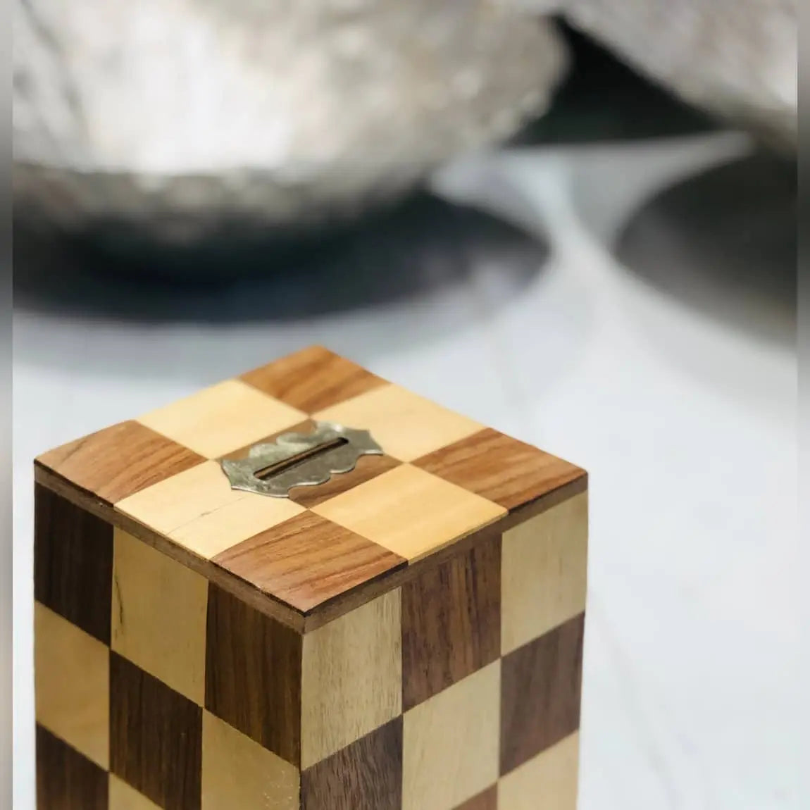 Wooden Piggi Bank | Checkbox Pattern Dusky Lory